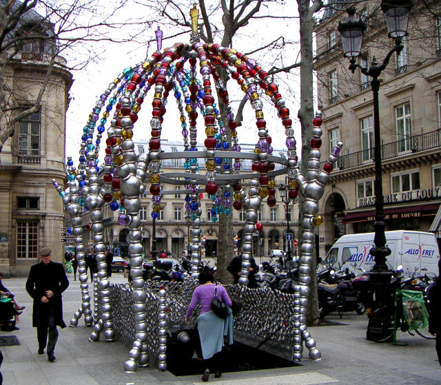 Le kiosque des Noctambules