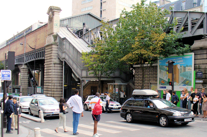 Métro / Bir-Hakeim