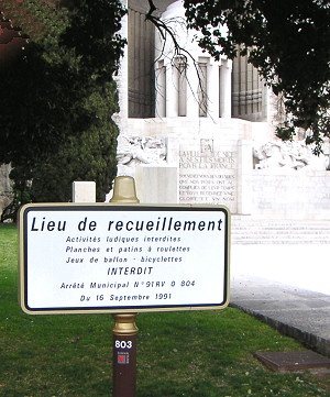 Le Monument aux Morts (Nice)