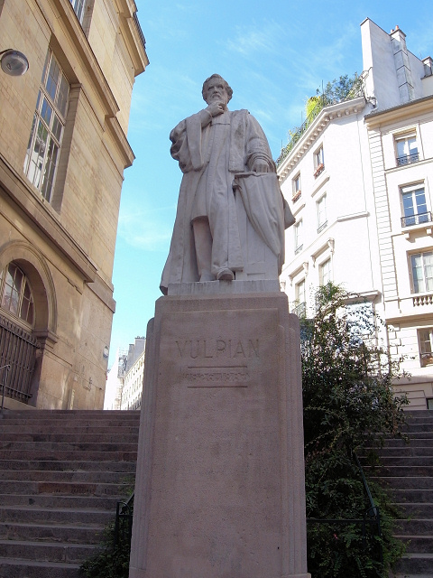 Statue D'Alfred Vulpian