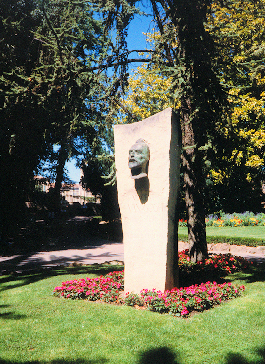 Statue de Vincent Van Gogh